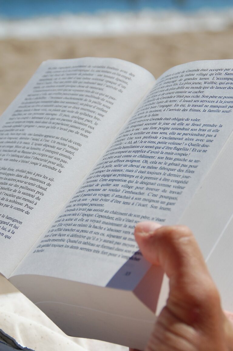 read, reading, open book-174503.jpg