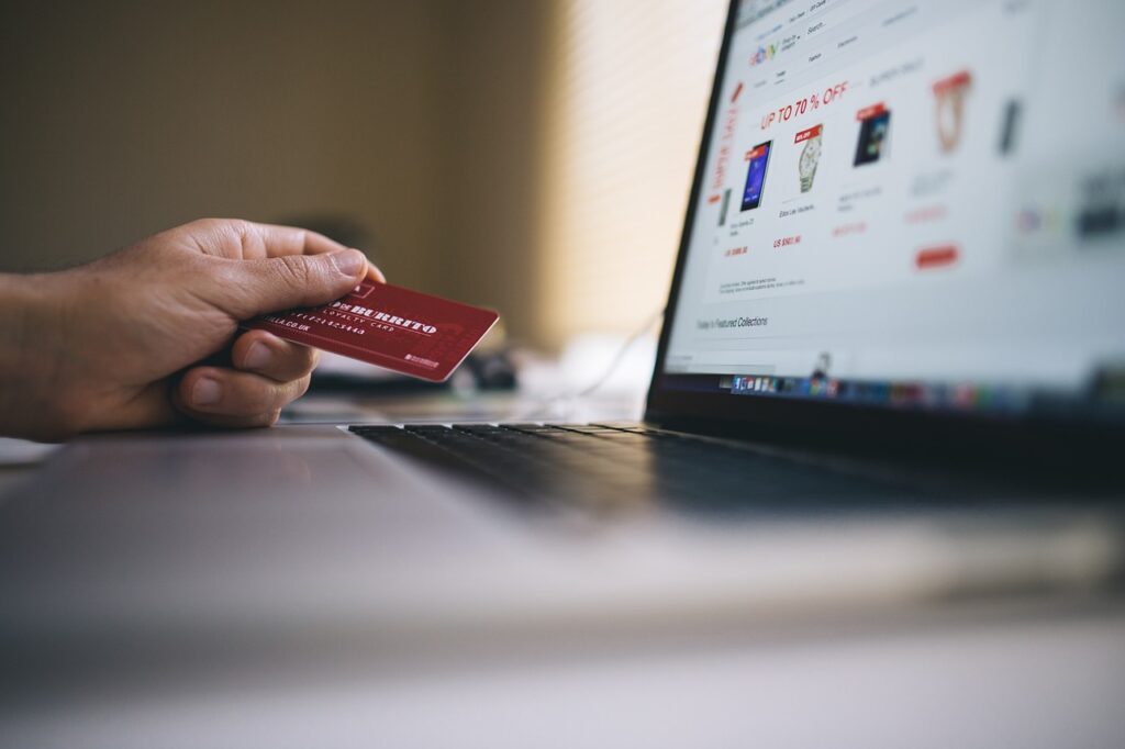 ecommerce-shopping-credit-card-2607114 ecommerce, shopping, credit card-2607114.jpg